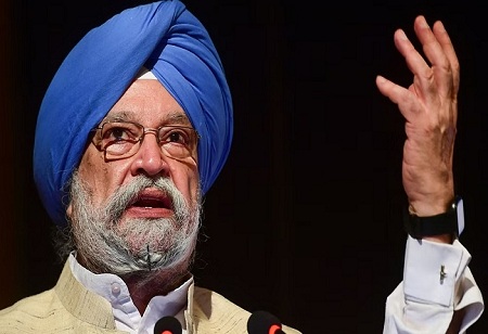 Hardeep Singh Puri wants OMCs compensation for undercharging for petrol