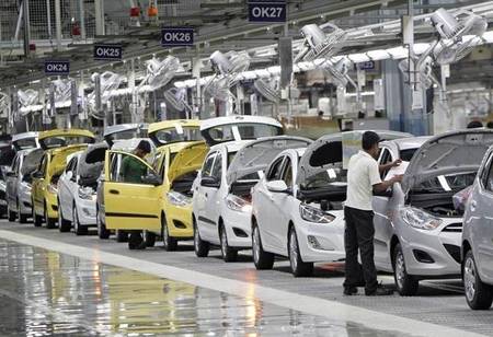 Auto industry to assist govt to construct scrappage centres, vehicle testing infra: SIAM