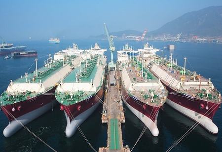 Global LNG demand increases most since pandemic dashed trade
