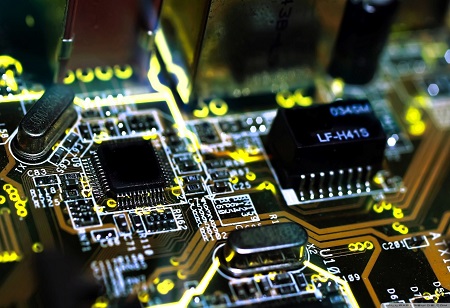 Top three trends reshaping the Electronic components market