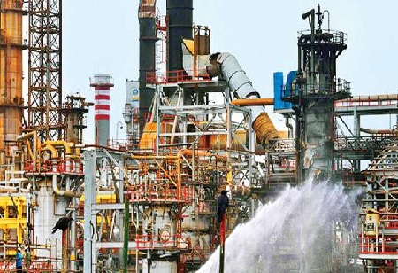 BPCL halves crude runs at Mumbai refinery; plans repairs at other plants