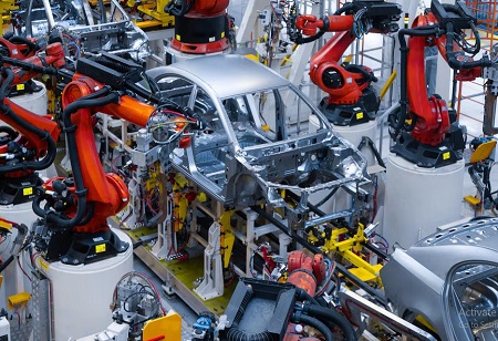 Mahindra Launches Advanced EV Manufacturing and Battery Plant at Chakan