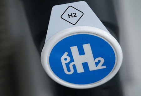 PG&E, Energy Vault to build green hydrogen energy storage system