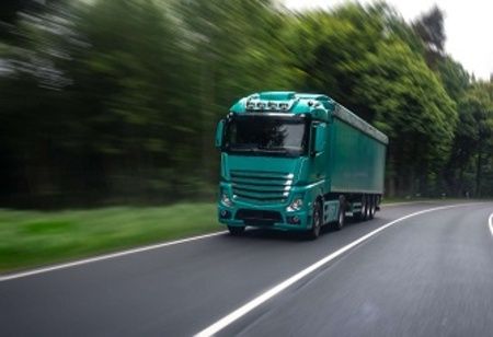 Jindal Stainless Deploys 10 Electric Trucks in India