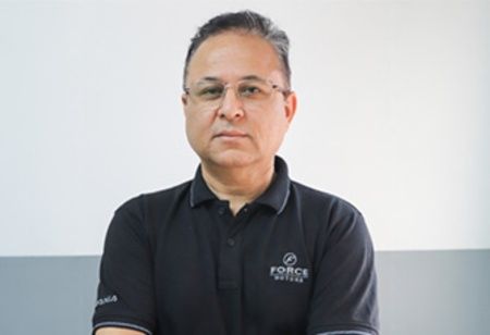 How Smart Factories Driving Efficiency in Auto Manufacturing