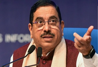 Pralhad Joshi Highlights India's 300 GW Non-Fossil Capacity Push