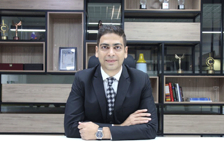  Himanshu Arya, Founder & CEO, Grapes Digital