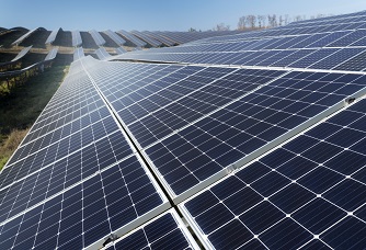 Solar Demand in India May Triple as Data Centers Expand, Industry Outlook