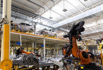 India Accelerates AI-Driven Manufacturing Push Despite Global Headwinds