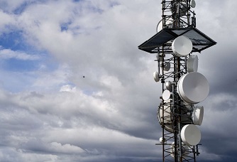 Ericsson's 15,000 Antennas: Can India Build a Telecom Hub? Industry Outlook