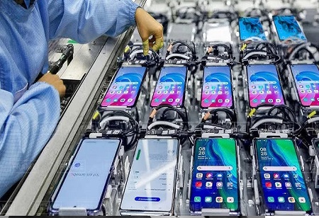  Make in India Fuels Smartphone Manufacturing Boom